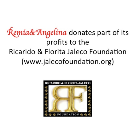 Mary Kay Mini Compact (unfilled) - Picture 6 of 6